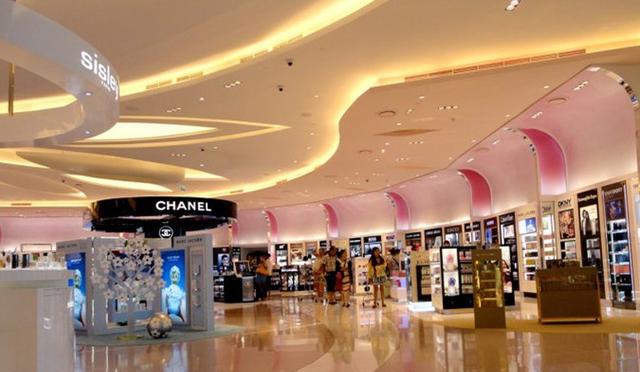 全球性价比最高的免税店|太阳广场|免税店|化妆品_新浪新闻