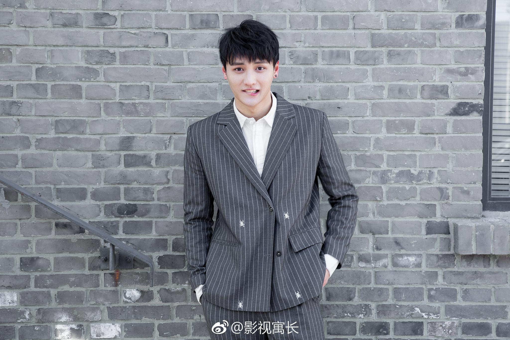 开启撒糖模式,元气少女朴七彩意外杠上校园超人气钢琴王子权熙正