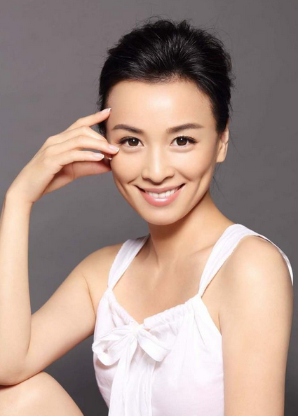 身为演员的她,演技高超却是小三上位,如今对她的评价依旧很差!