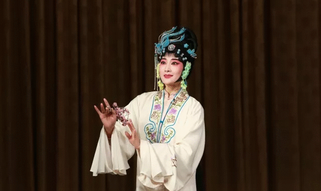 看不惯骗钱的恋爱电影,不如回顾一下经典的《西厢记》|续琵琶|琵琶记