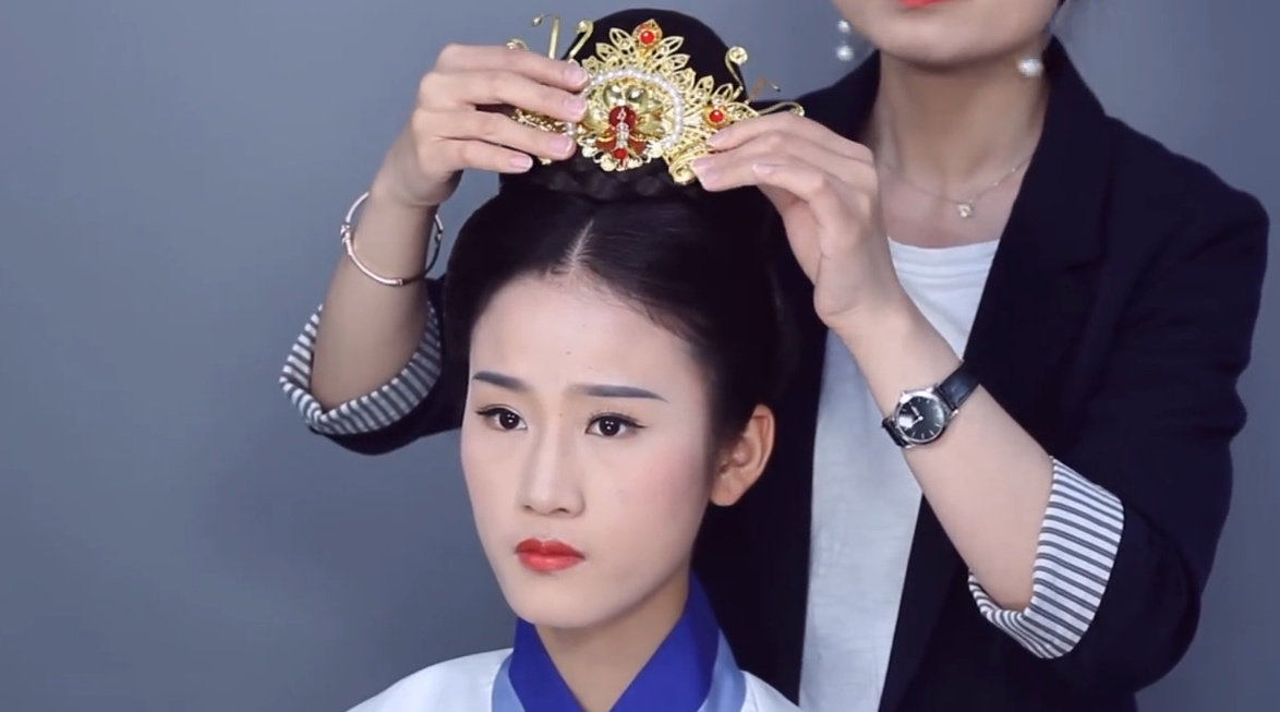 这位化妆师太牛了,还原了中国祖先的古装化妆造型