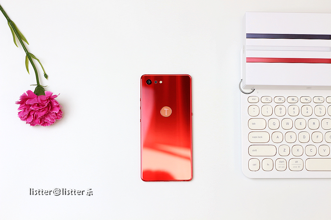 这是一款颜值进步的锤科作品坚果pro2s炫光红图测