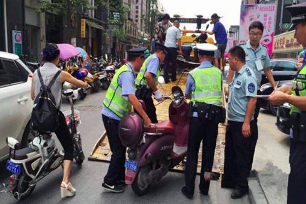 交警:4月1日起这些电动车违章行为将被严查,查到直接没收罚款