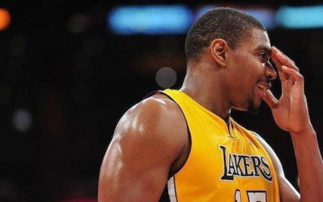 拜纳姆在湖人球馆苦训, 时隔四年复出?