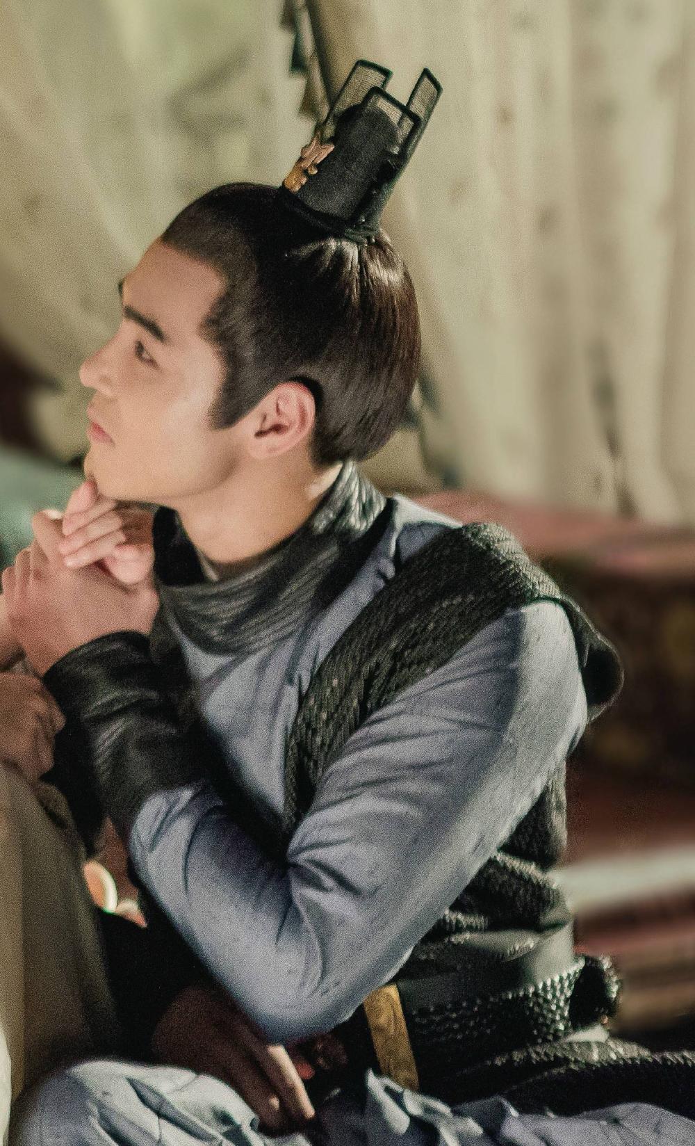 杨幂"恋上"阮经天 ? 倒数第二张有亮点!