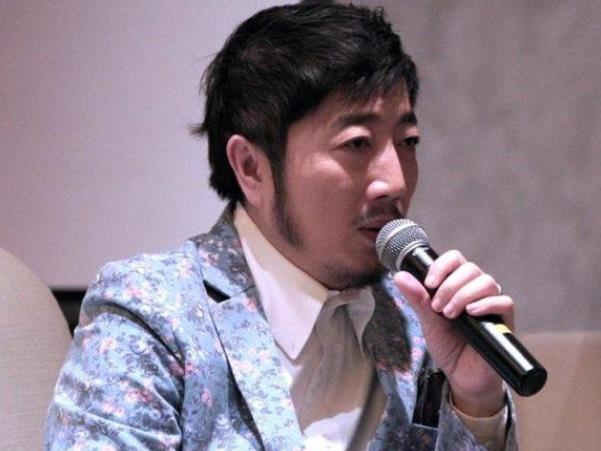 一时心软他输光了身上的钱,由此创作一首歌曲,被任贤齐唱红