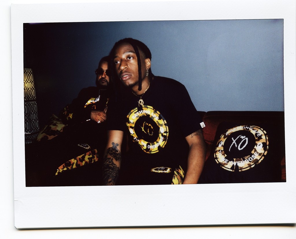 盆栽哥theweeknd亲自上身演绎bapexxo最新联名系列