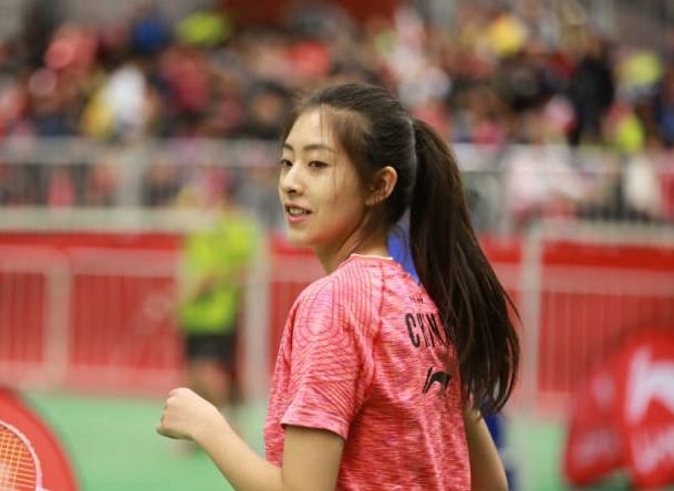 中国体坛又一女神恋爱了,她美得动人心魄|黄雅琼|王适娴|羽毛球_新浪