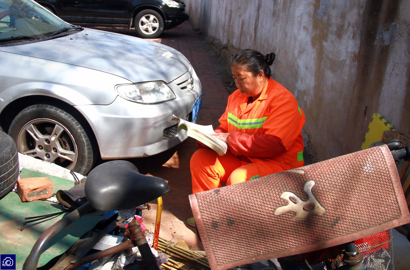 环卫工阿姨把儿子培养成博士,只因一个坚持多年的爱好