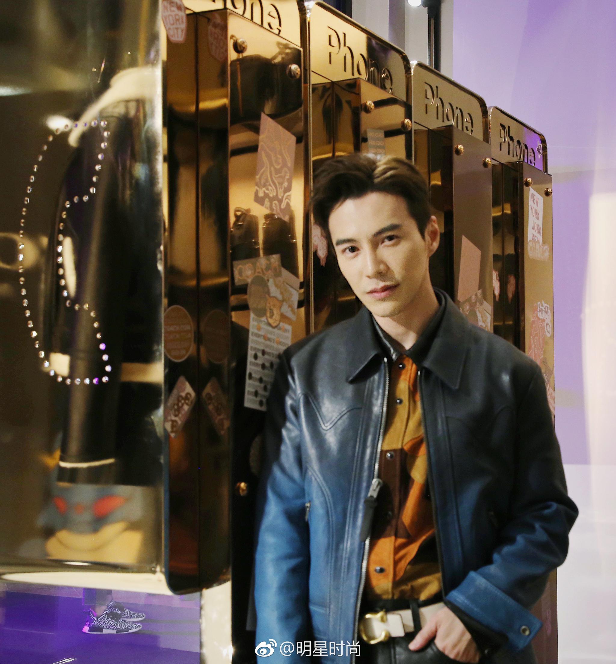 海兰察王冠逸昨晚出席了coach新加坡开业派对