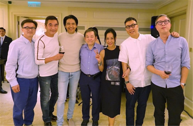 当年与周润发合演无线剧《千王群英会》的谢贤(四哥)惊喜现身,席间