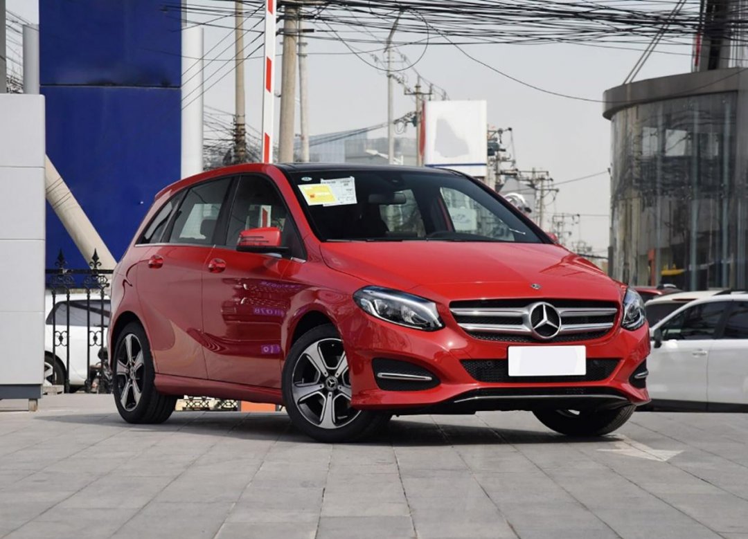 最小的奔驰豪华车,22.48万起,前脸像飞度,屁股像polo