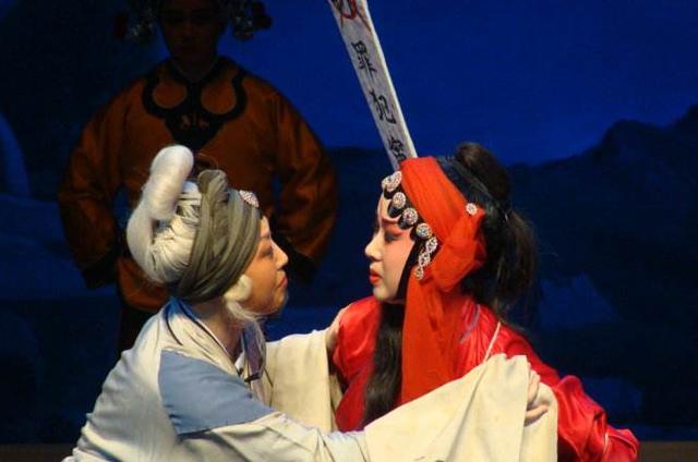 窦娥已经够冤了却还有人对其破口大骂只因她死前发的这条毒誓