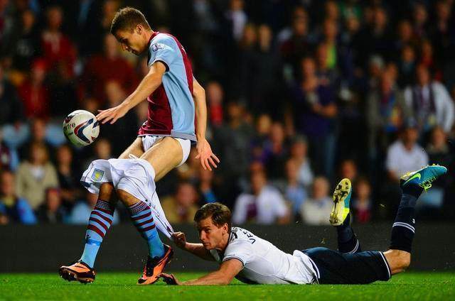 世界杯扯球裤央视就喊"报警"?更尴尬的你没见过,姚明都想删除