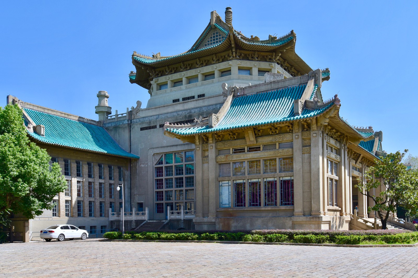 美丽的武汉大学 早期建筑(部分)|武汉大学|建筑|樱花大道|老图书馆|学生宿舍_新浪新闻
