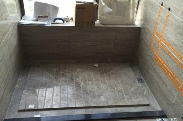 原来淋浴房拉槽有这么多优点,怪不得开发商的样板房都会做一个