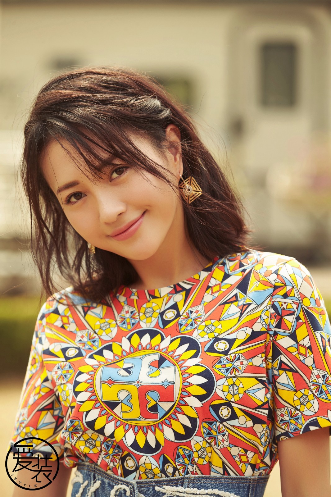 包文婧曝浪漫田园写真演绎姐妹装正确穿搭