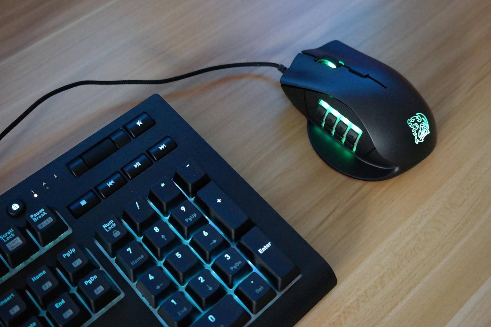 tt复仇者rgb游戏鼠标评测体验!有些奇葩但解放了拇指