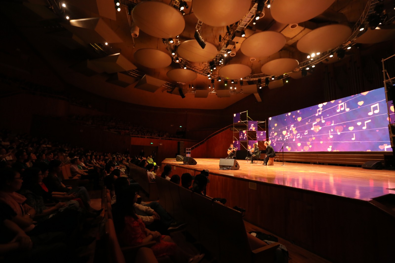 翻过山,越过海丨专属中国人音乐记忆的音乐会现场,你不得不看