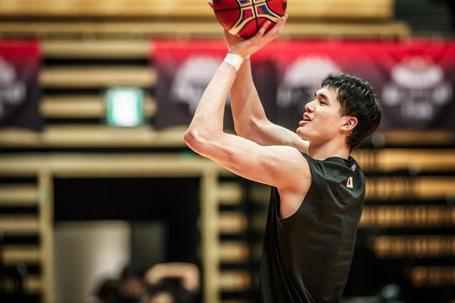 14中5外加3失误对残阵伊朗表现不佳渡边雄太难比丁彦雨航