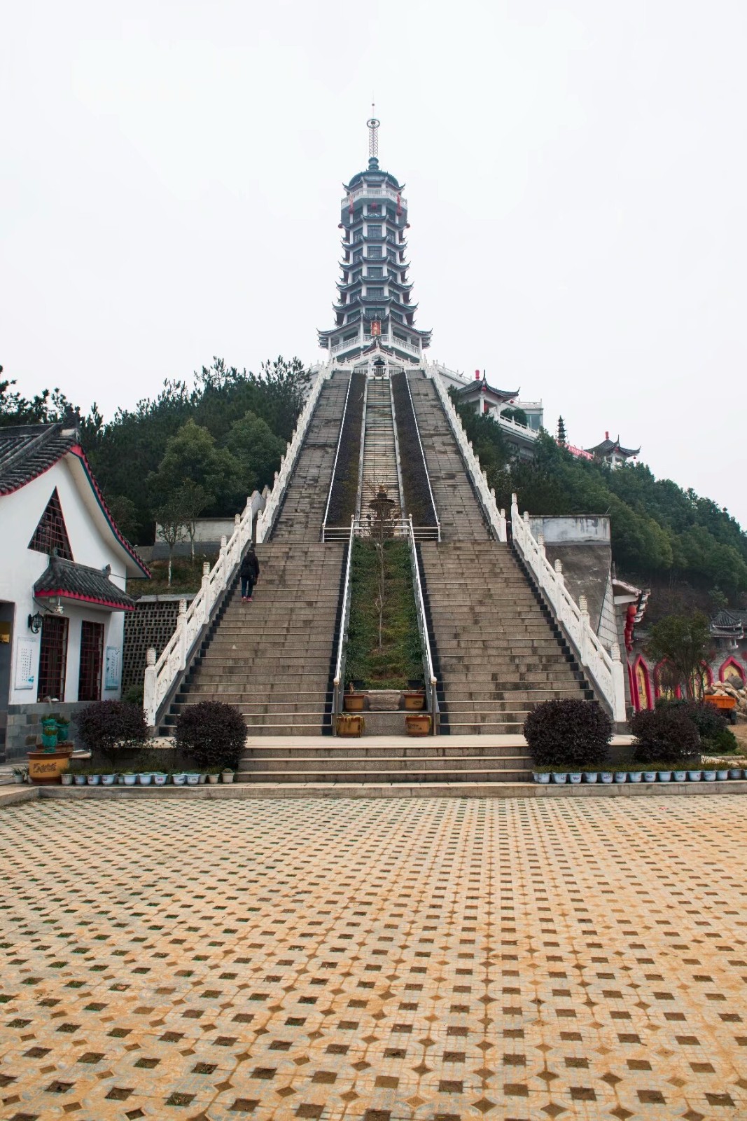 黔南郑红人力资源服务有限公司电话多少?