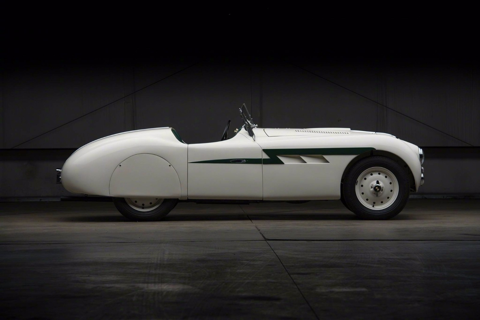 纪宝马的运动精髓-frazer-nash328