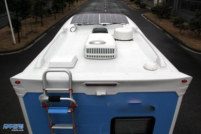 精致实用这辆房车专为行家准备