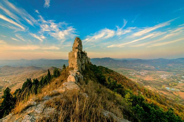山东临沂最西的县,人口超百万,拥有山东第二高峰