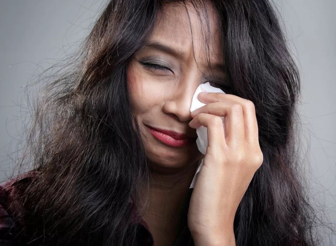 心理测试:哪个女孩会忍住不哭,测你在感情中的忍耐指数有多高