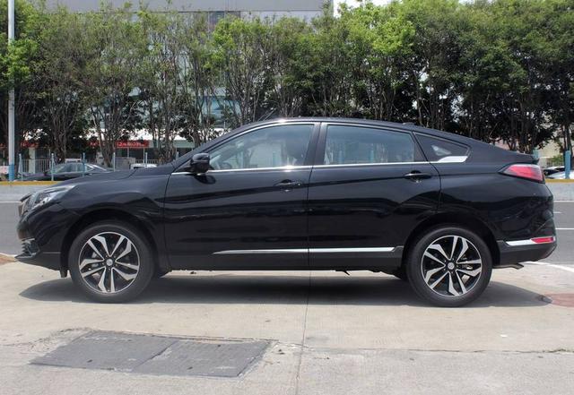 启辰t90是国内suv中罕见的跨界风格suv