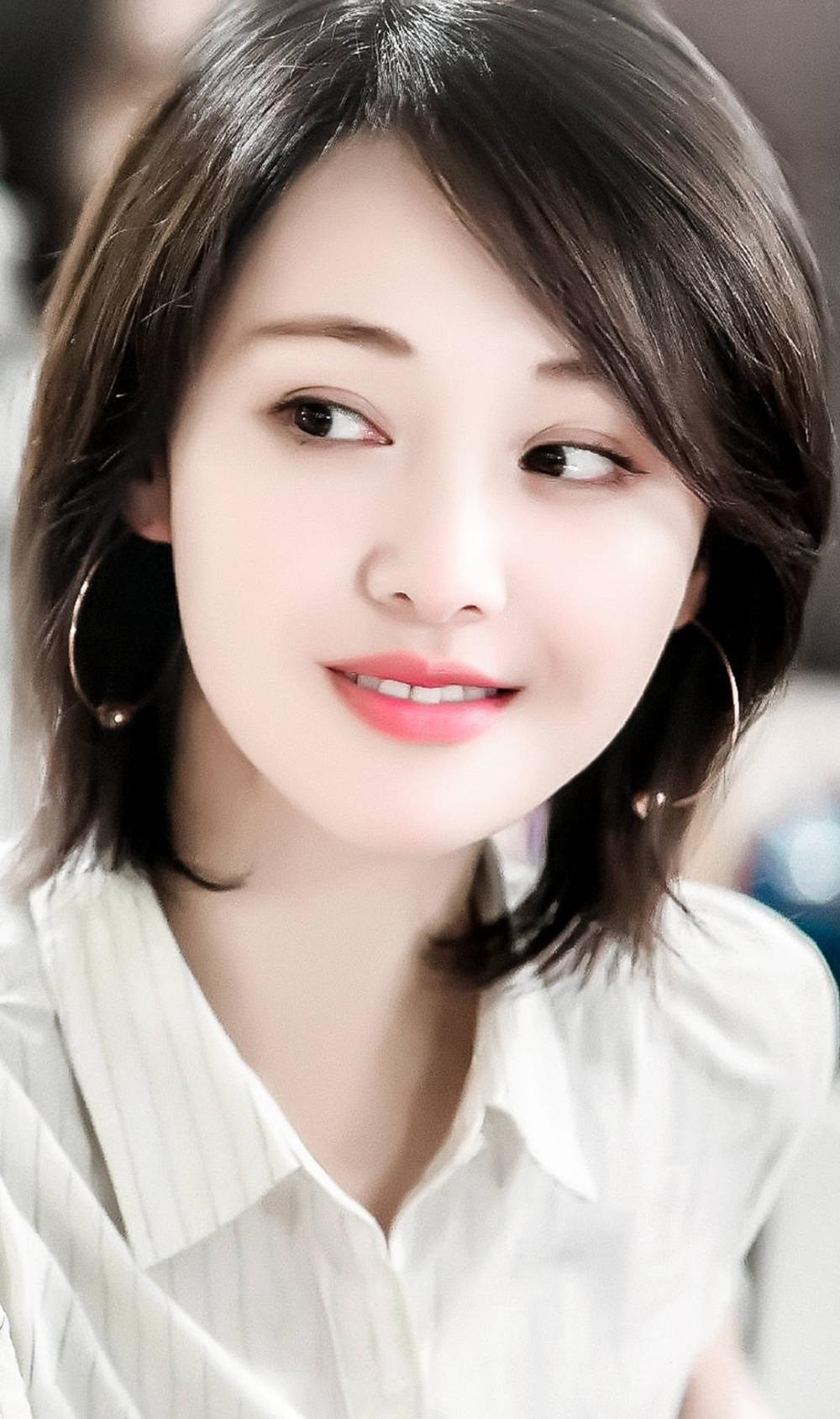 娱乐圈女明星们最近好像都流行短发, 这些短发女星你最喜欢谁?