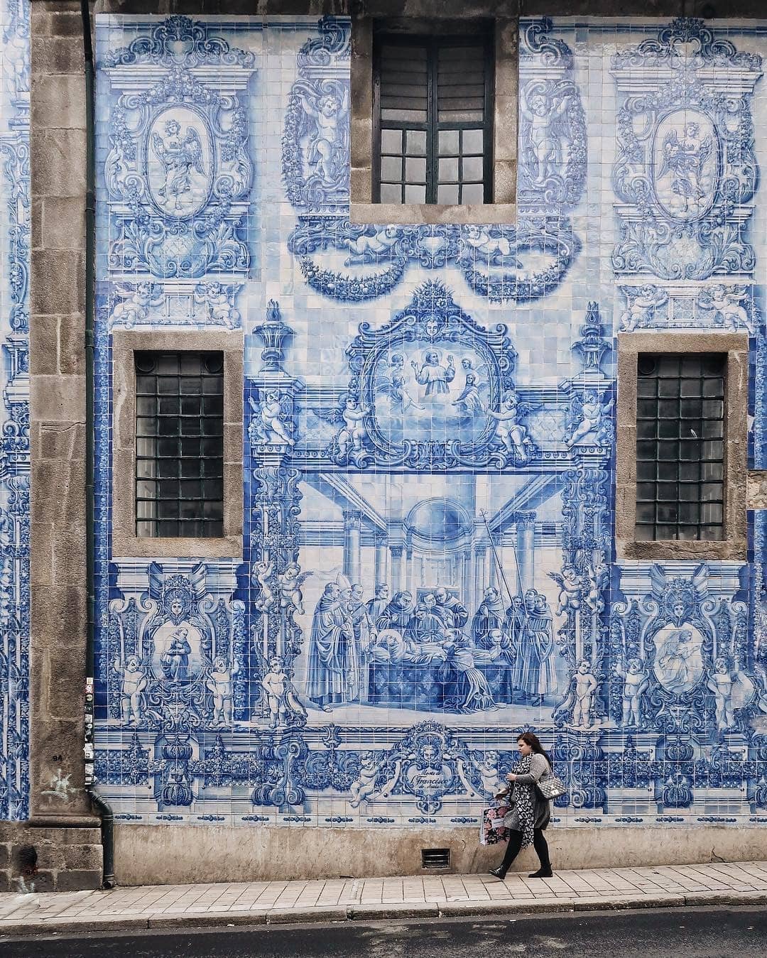 葡萄牙18世纪巴洛克式教堂内饰带耶稣圣殿 图库摄影片. 图片 包括有 视图, 镇痛药, 蓝色, 教会, 室外 - 231848437