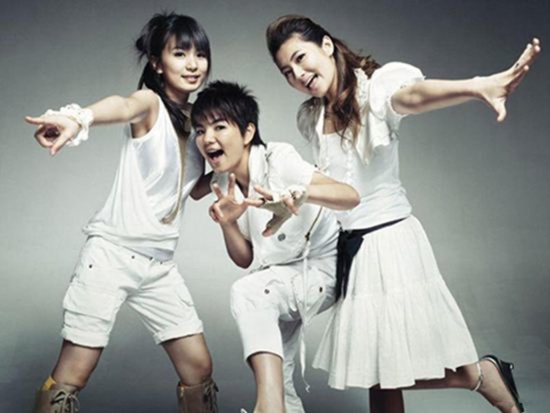 "创造女团"算什么,打败twins的she才是童年第一女团!