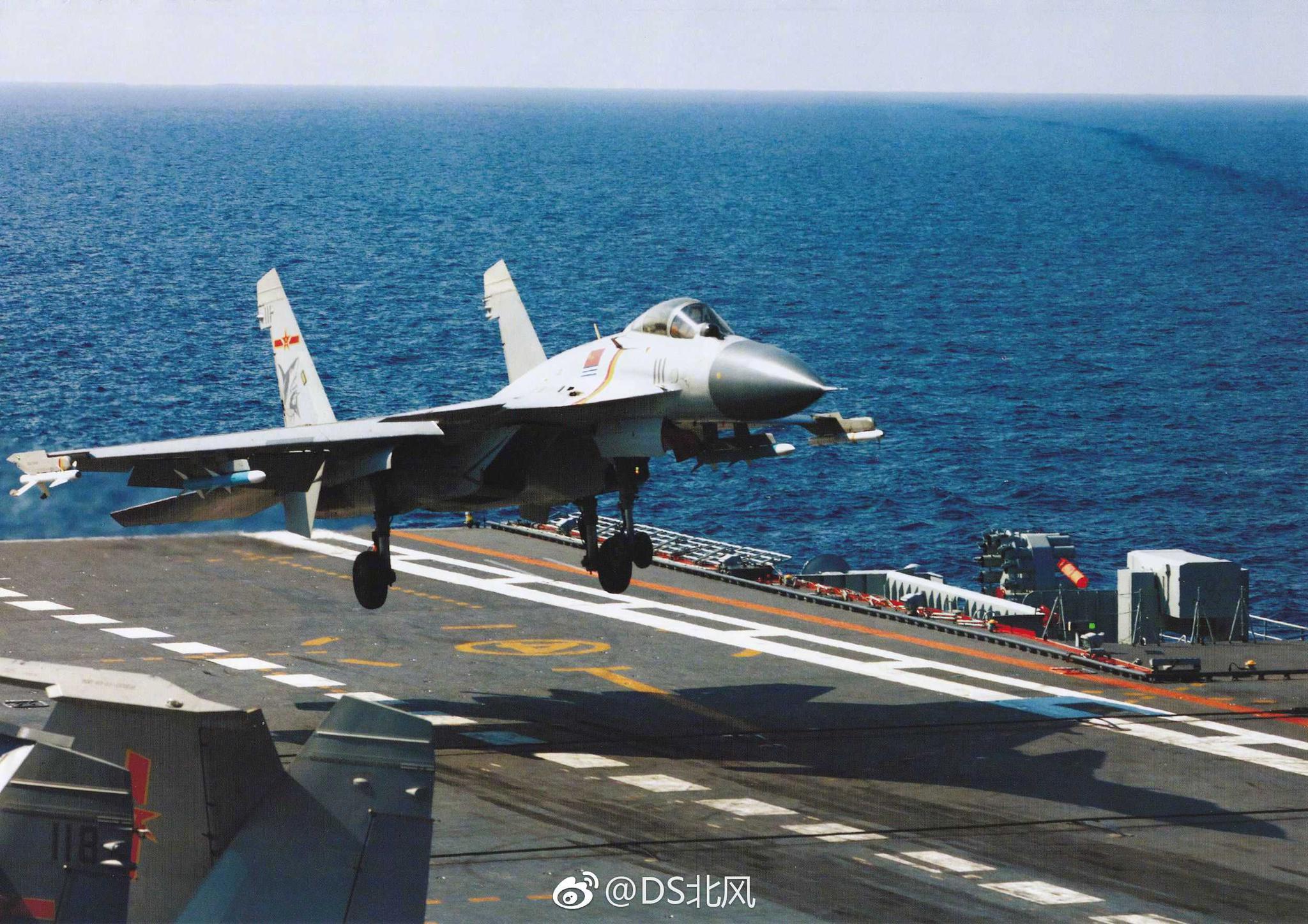 浮出水面!舷号20的005号核动力航母,满载排水量或达10万吨