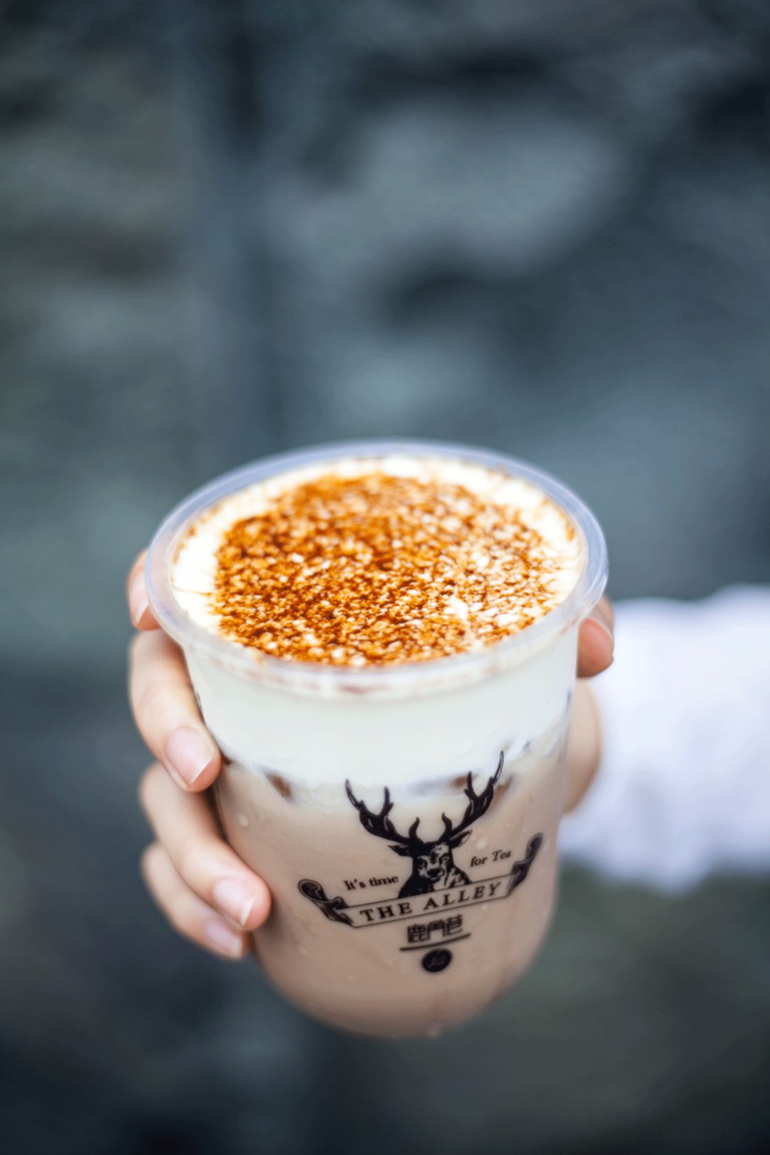 小鹿奶茶现已登陆东方宝泰