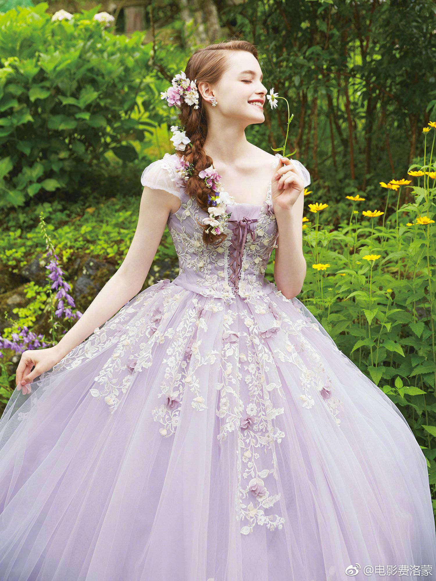 这次是白雪公主,睡美人,贝儿公主和长发公主的婚纱!