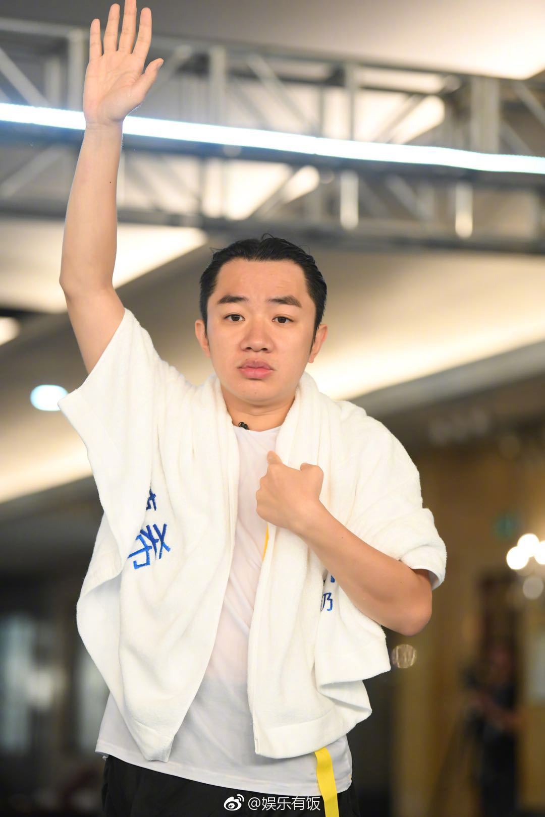 听说这期终于又有了撕名牌,不知道王祖蓝会不会又是第一个被out!