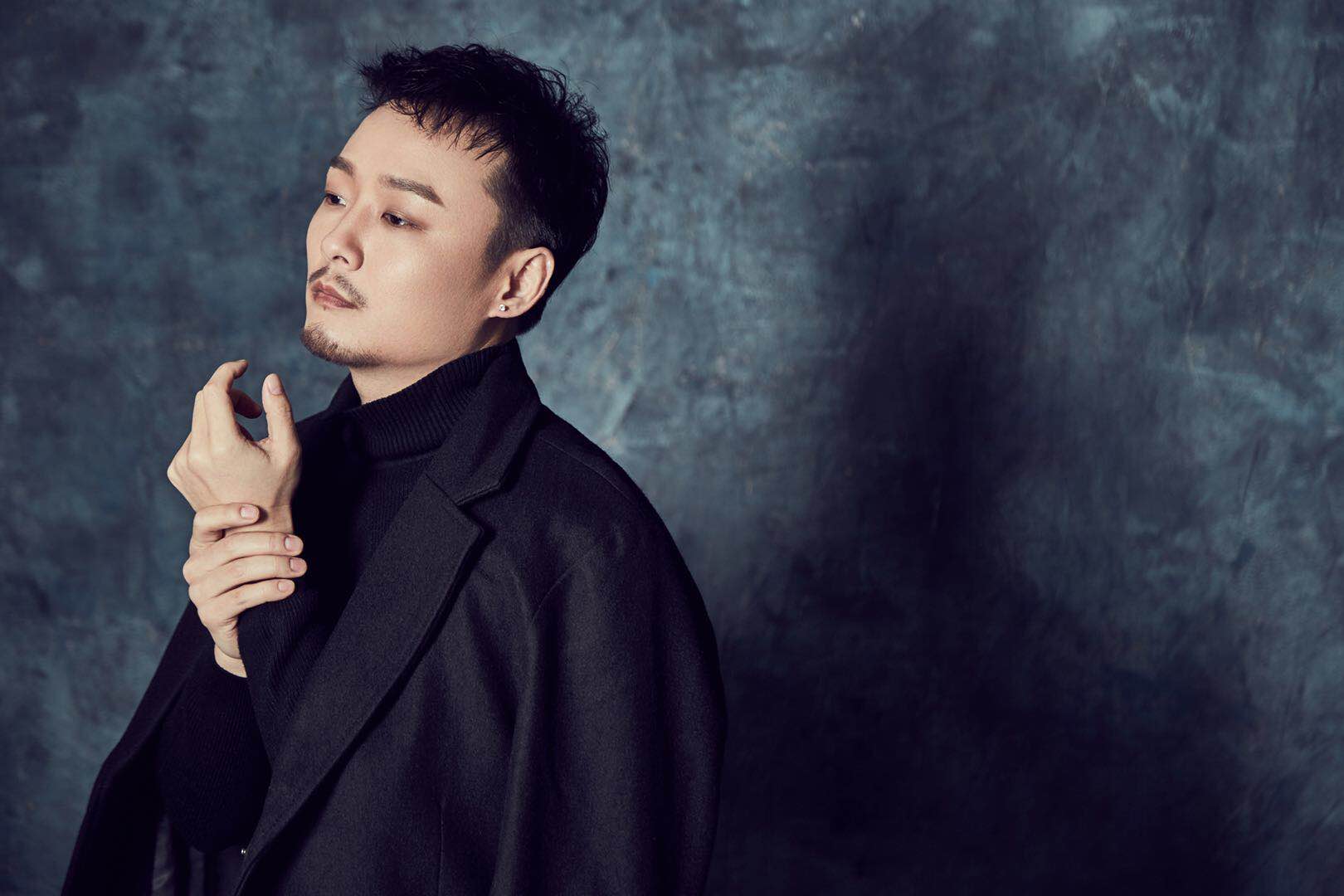 很多人还对2013年最强音舞台上的那个@曾一鸣 爱恨交加,念念不忘