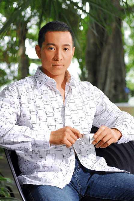 还记得《我是特种兵》中的小庄吗,拍戏受伤患抑郁 如今长这模样