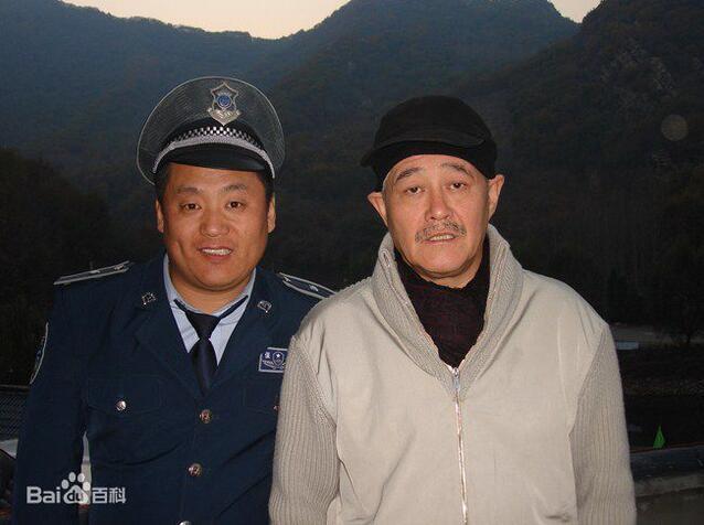 蹬三轮车讨生活, 赵本山38号徒弟, 比岳云鹏还忠诚, 乡9成男一号