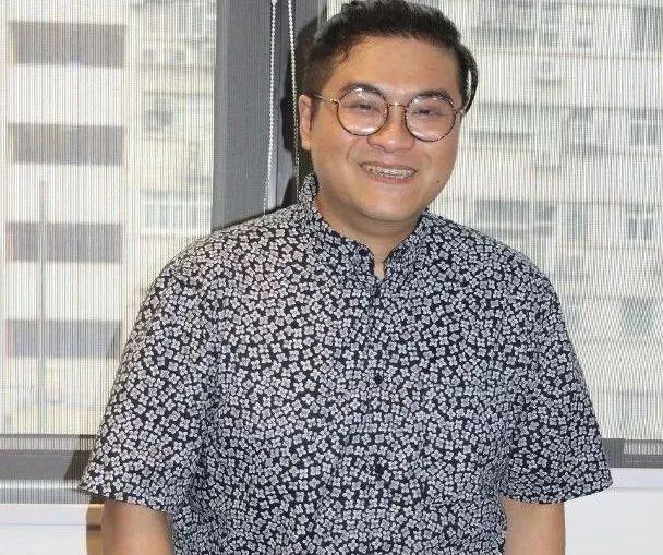 日前,潘云峰罕见地公开亮相出席活动,久未露面的糖兄表示,自己最近