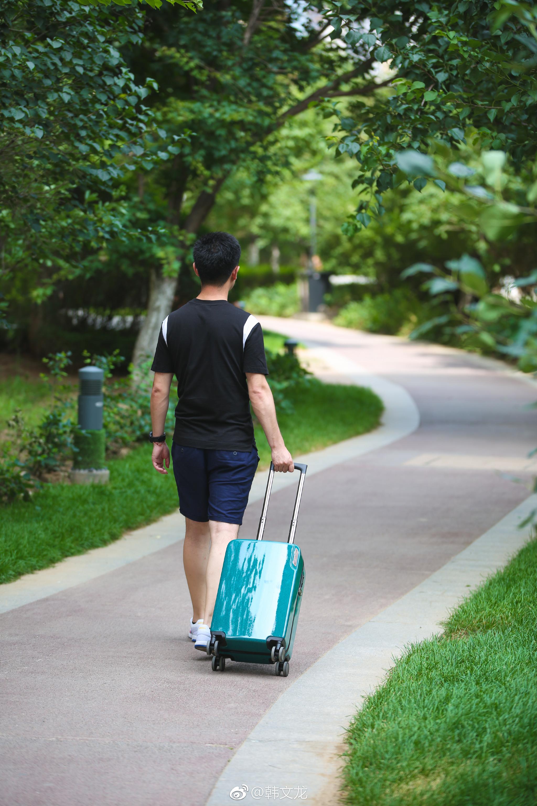 说说旅行中的装备,旅行箱对于一个旅人,就如书房之于作家
