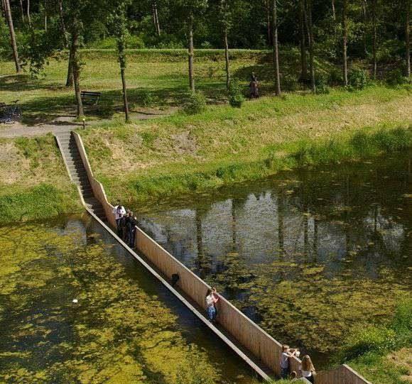 世界上唯一的"隐形桥"人在水里走还不会被水淹?