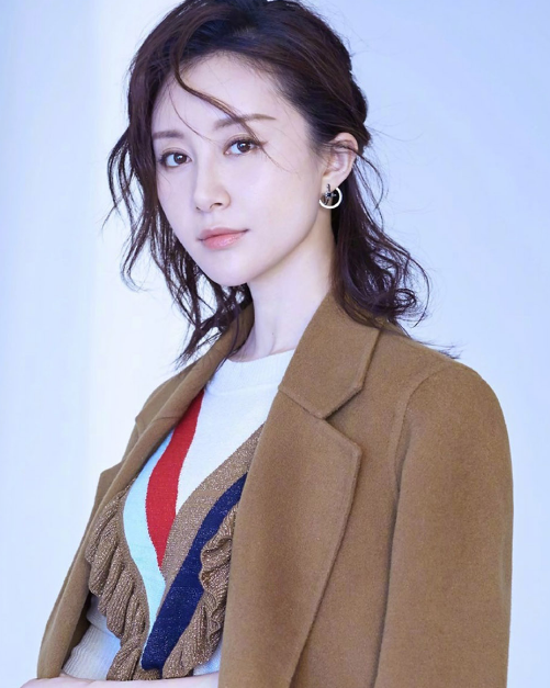 舒畅:青春时尚,英姿飒爽,5岁出道零绯闻