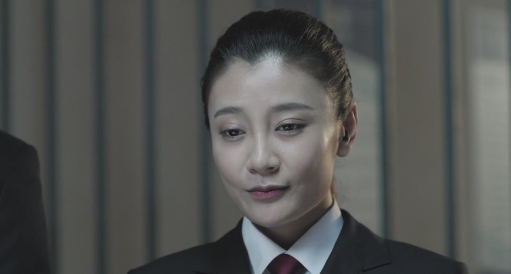 林华华星级:★★ 林华华 汉东省检察院反贪局一处科员,此角色人物弱智