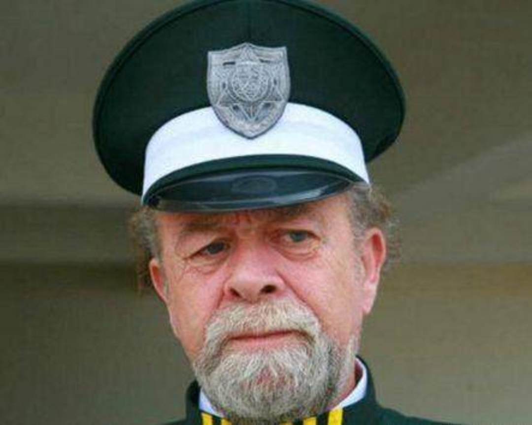 演了40年外国佬的中国老戏骨,最烦恼是过安检|格格要出嫁|徐亚洲|神医