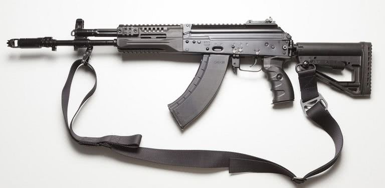 北极熊部队终于要换时髦步枪学了美国标准可装多种附件