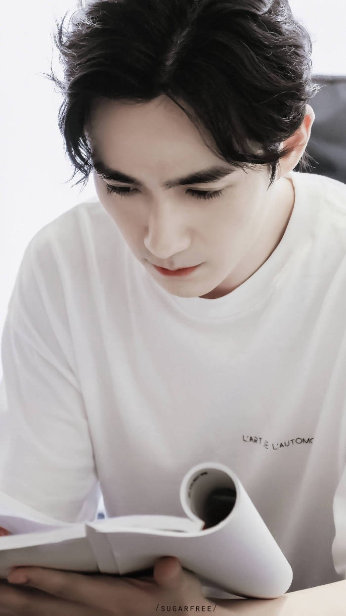 这么帅气可爱的朱一龙还是第一次见,一不小心就爱上他了