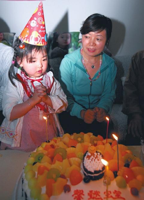 宋馨懿见到了王肃满,在记忆里模糊存在已经9年的形象,终于有了清晰的