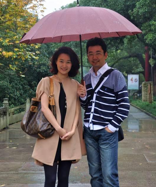 央视第一美女主持近照,39岁仍未结婚|央视|李梓萌|新闻联播_新浪新闻